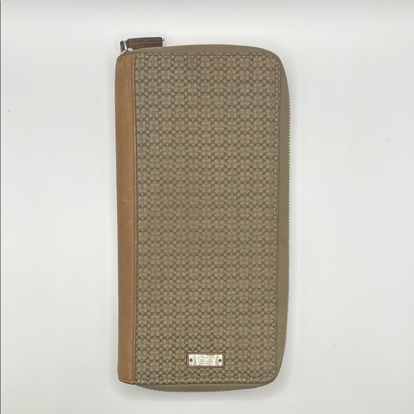 COACH | Zip Around Travel Wallet | Passport - Picture 1 of 12